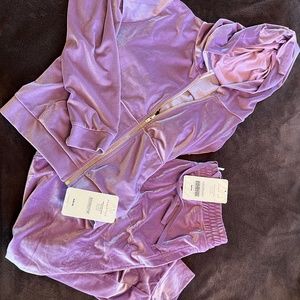 Fabletics Donna Velour Hoodie and Jogger Pant set